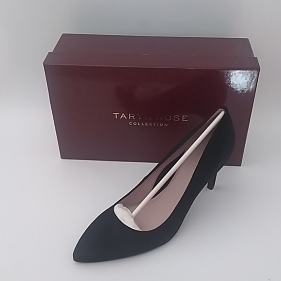 Nwb Taryn Rose Gabriela Suede Pumps 